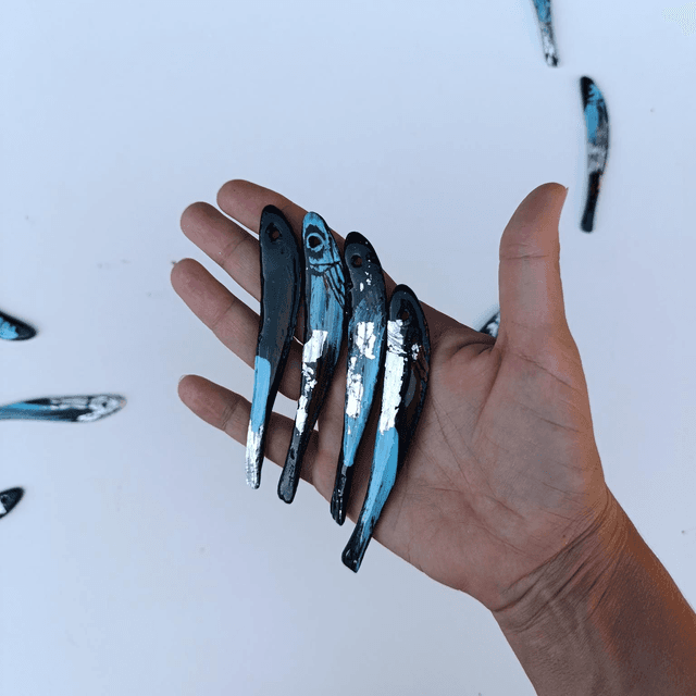 Ready to ship: 15 Middy Cyan &amp; Silver